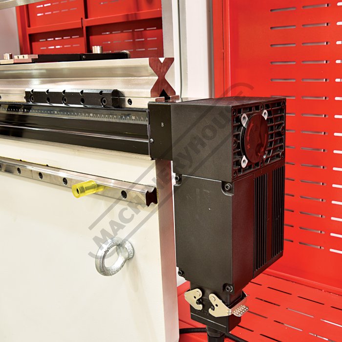 SPB32125 CNC Synchro Pressbrake Hare Forbes Machineryhouse SPB32125 CNC Synchro Pressbrake Hare Forbes Machineryhouse