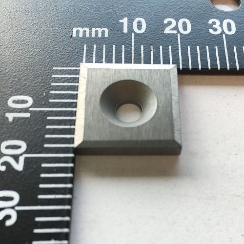 8BM0055
