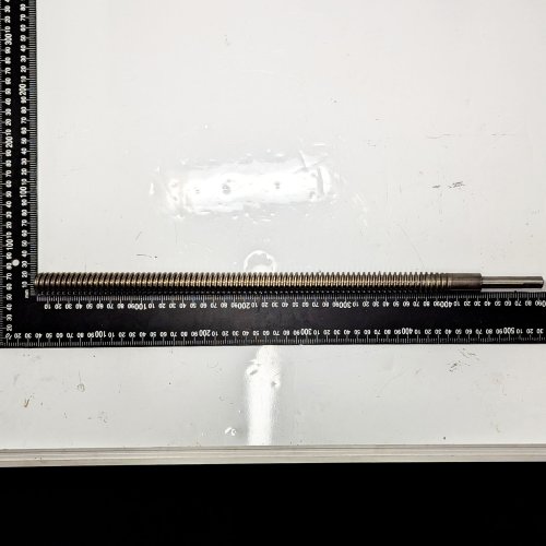BD002