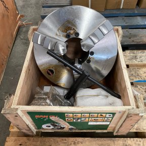 thumbnail image 2 of INTBUYING 6 Inch 3-Jaw Self-Centering Lathe Chuck – K11-160A, Plain Back, Cast Iron, Reversible Jaws 2 of 5